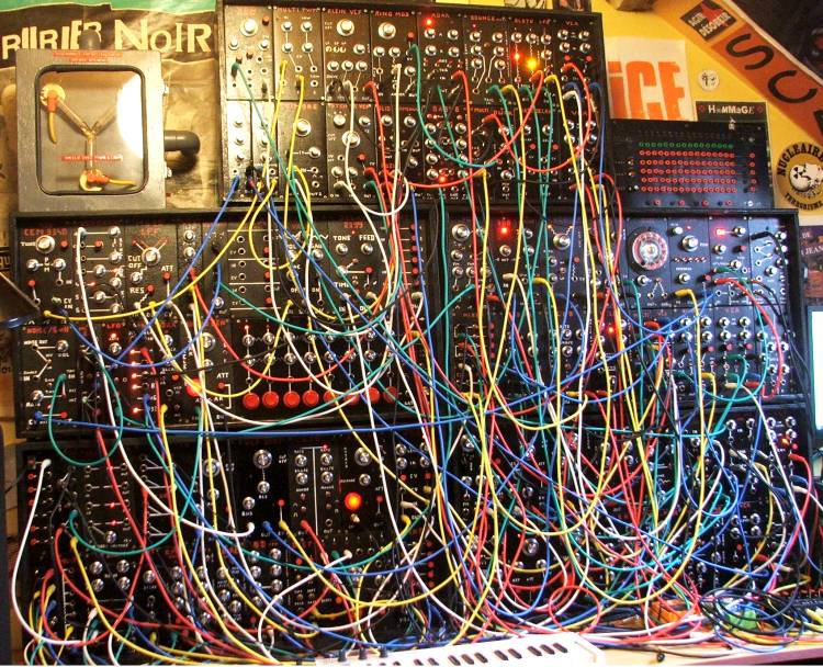 Qu'est ce qu'est le synthétiseur Modulaire ?